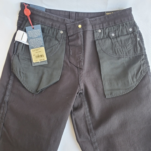 NWT True Religion Boys' Geno Frayed Denim Jean Short Sz 14 - Picture 10 of 13